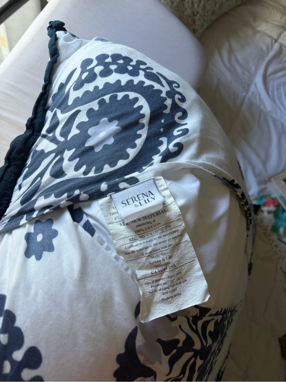 Serena & Lily Navy Serena and Lily Suzani Quilt in Navy Full/Queen & Shams 2 SET
